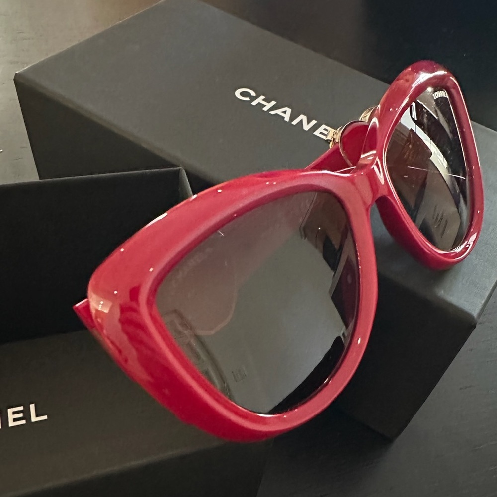 CHANEL butterfly sunglasses